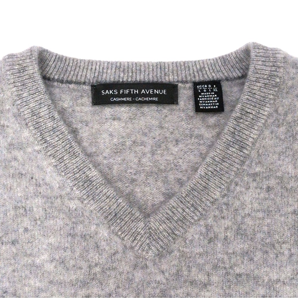 Saks Fifth Avenue Cashmere‎ V-Neck Sweater Gray Size L Women's/Unisex Runs Small - Picture 5 of 15